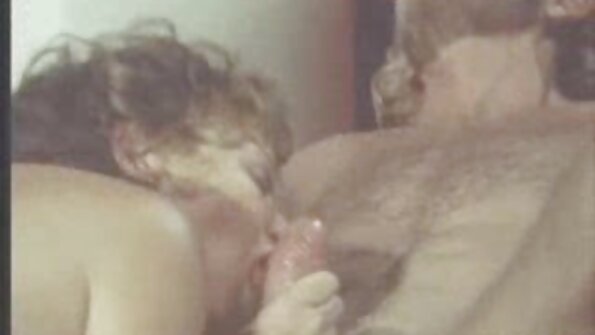 Kalapos porno film anya fia baba hosszú hajú mostohatestvérét bassza meg